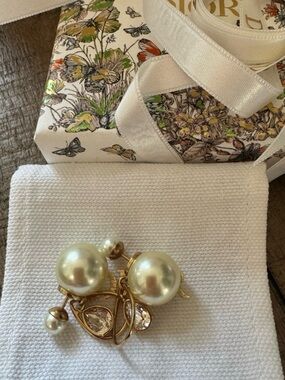 Dior Tribales Gold-Tone Earrings with Ivory Pearls and Crystal Drops